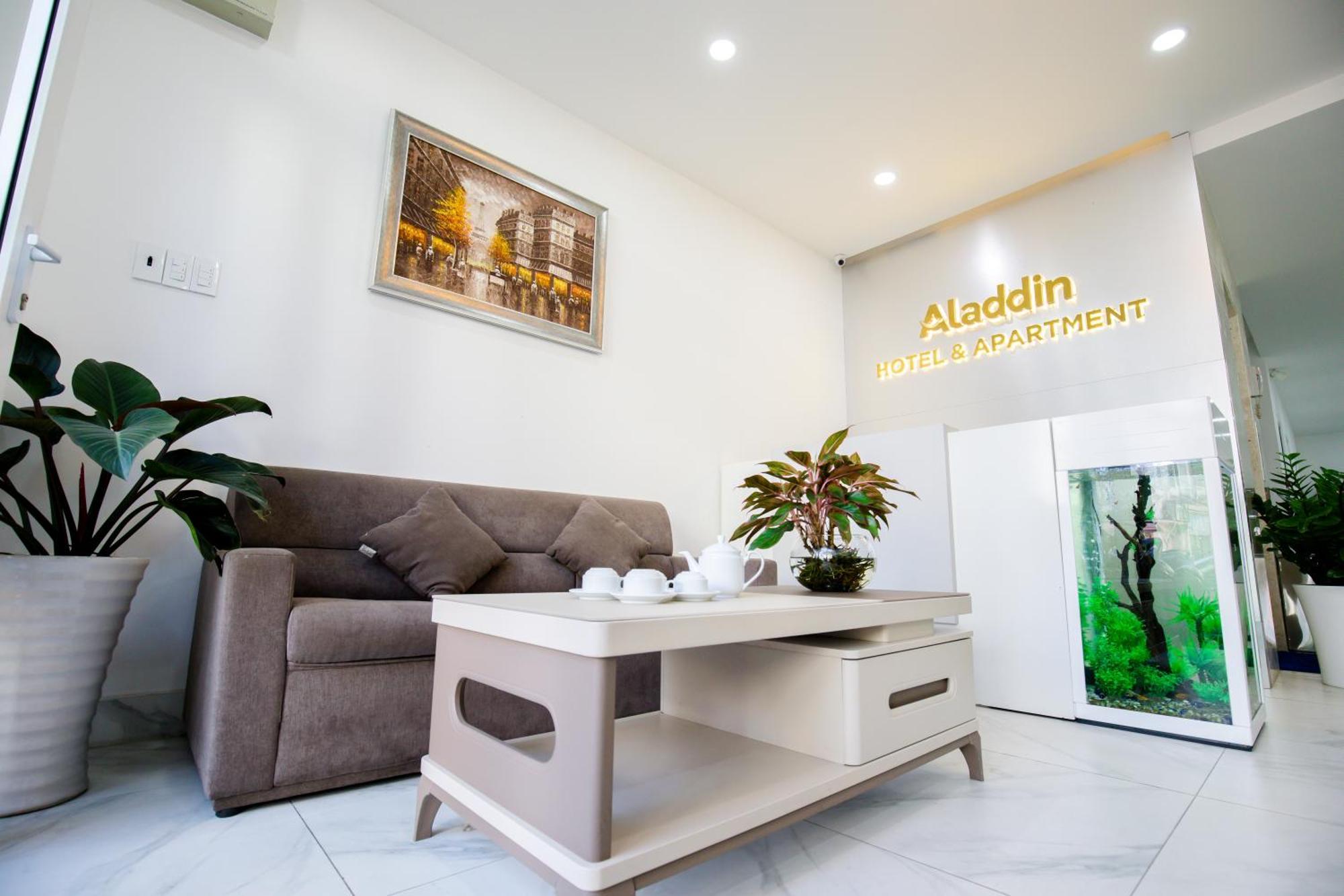 Aladdin Hotel Хошимин Екстериор снимка